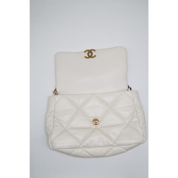 Chanel Leather Quilted CC Logo Chain Strap 19 Flap Crossbody Bag White - Picture 7 of 16